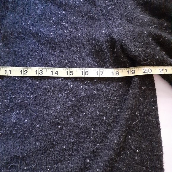 Madewell open cardigan. soft.mid weight color black With White Specks Size M - Picture 6 of 6